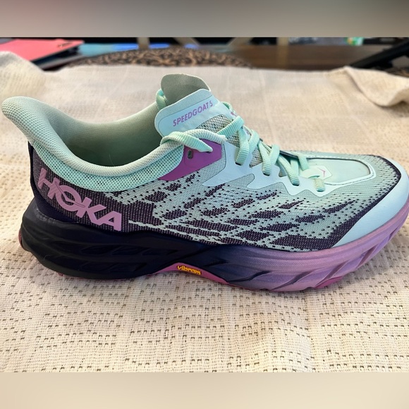 Hoka sneakers. - Picture 8 of 8